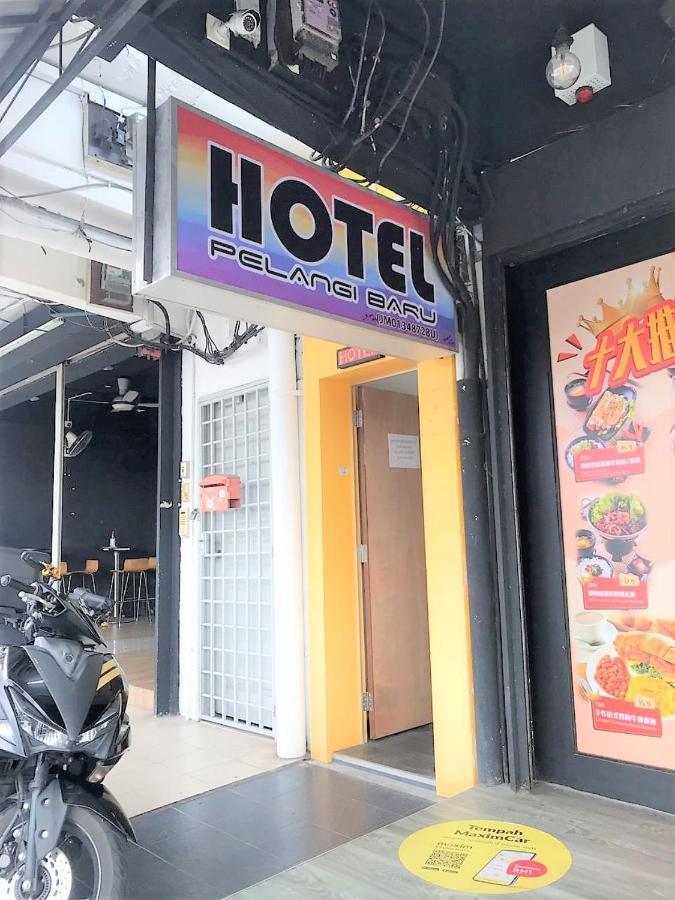 Oyo 90465 Pelangi Baru Hotel Johor Bahru Exteriör bild